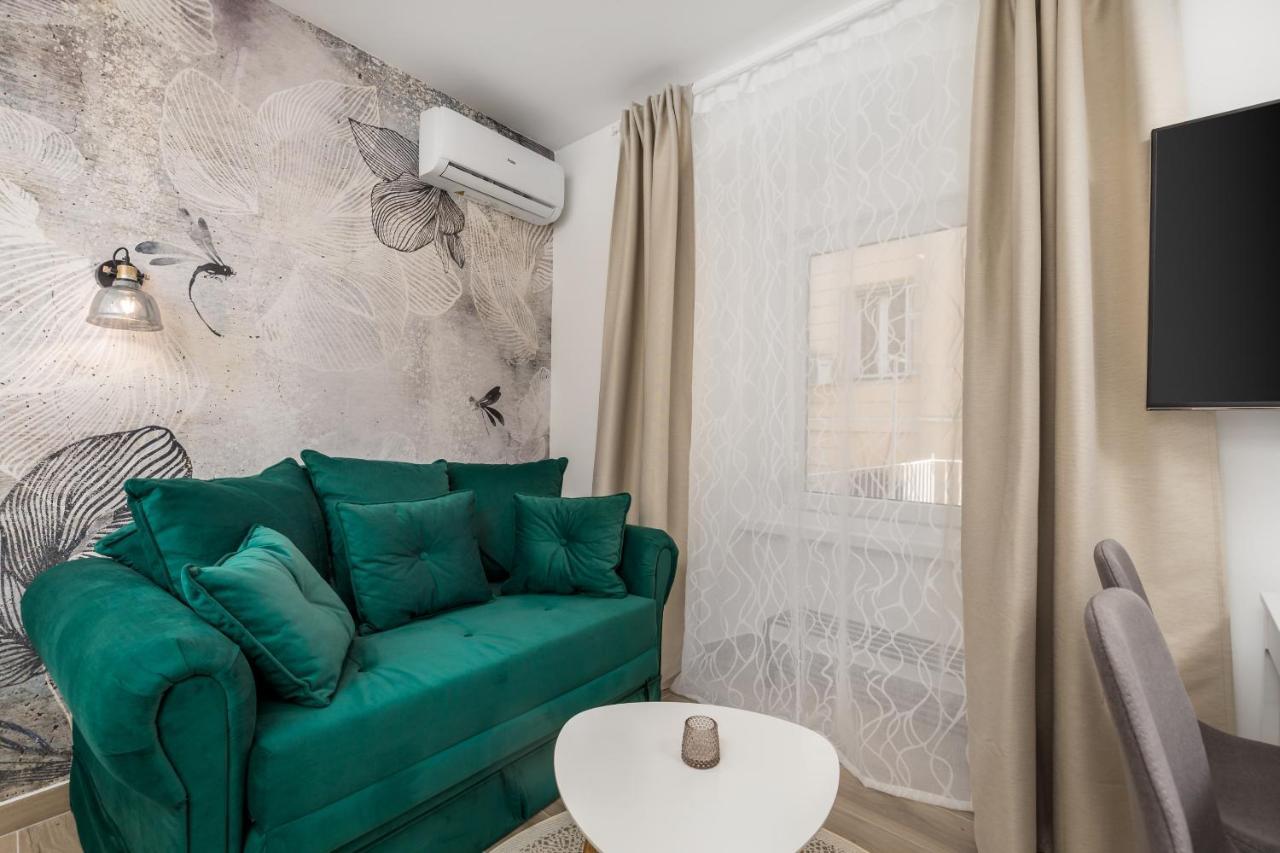 Srnec Apartments - Korzo Rijeka Exteriör bild