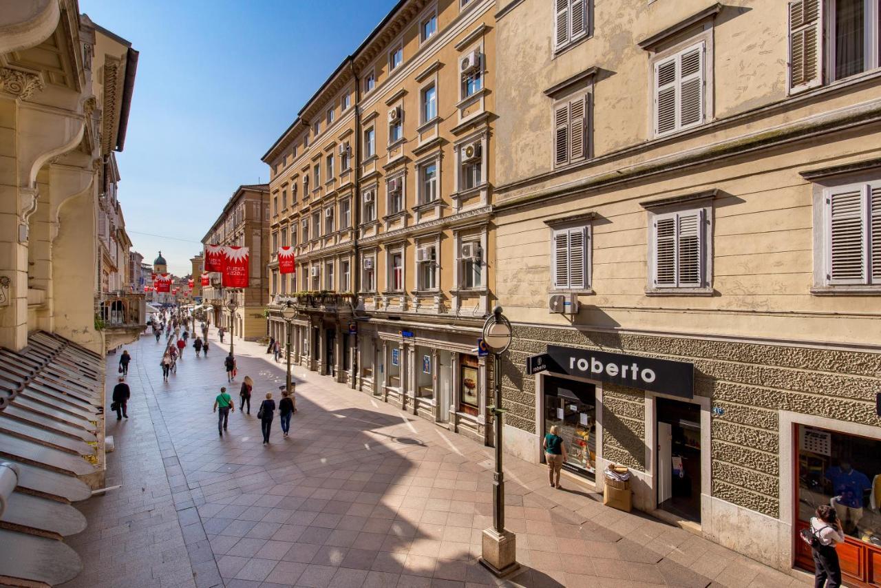 Srnec Apartments - Korzo Rijeka Exteriör bild